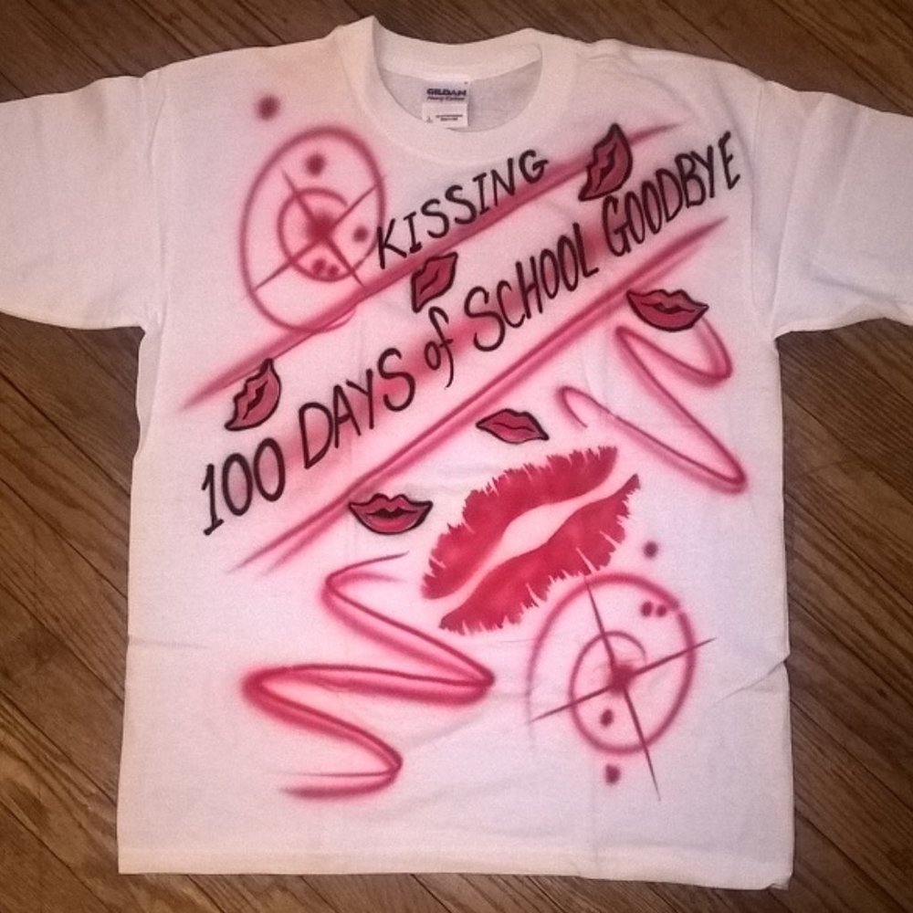 new airbrush 100th day of school kissing lips tshirt